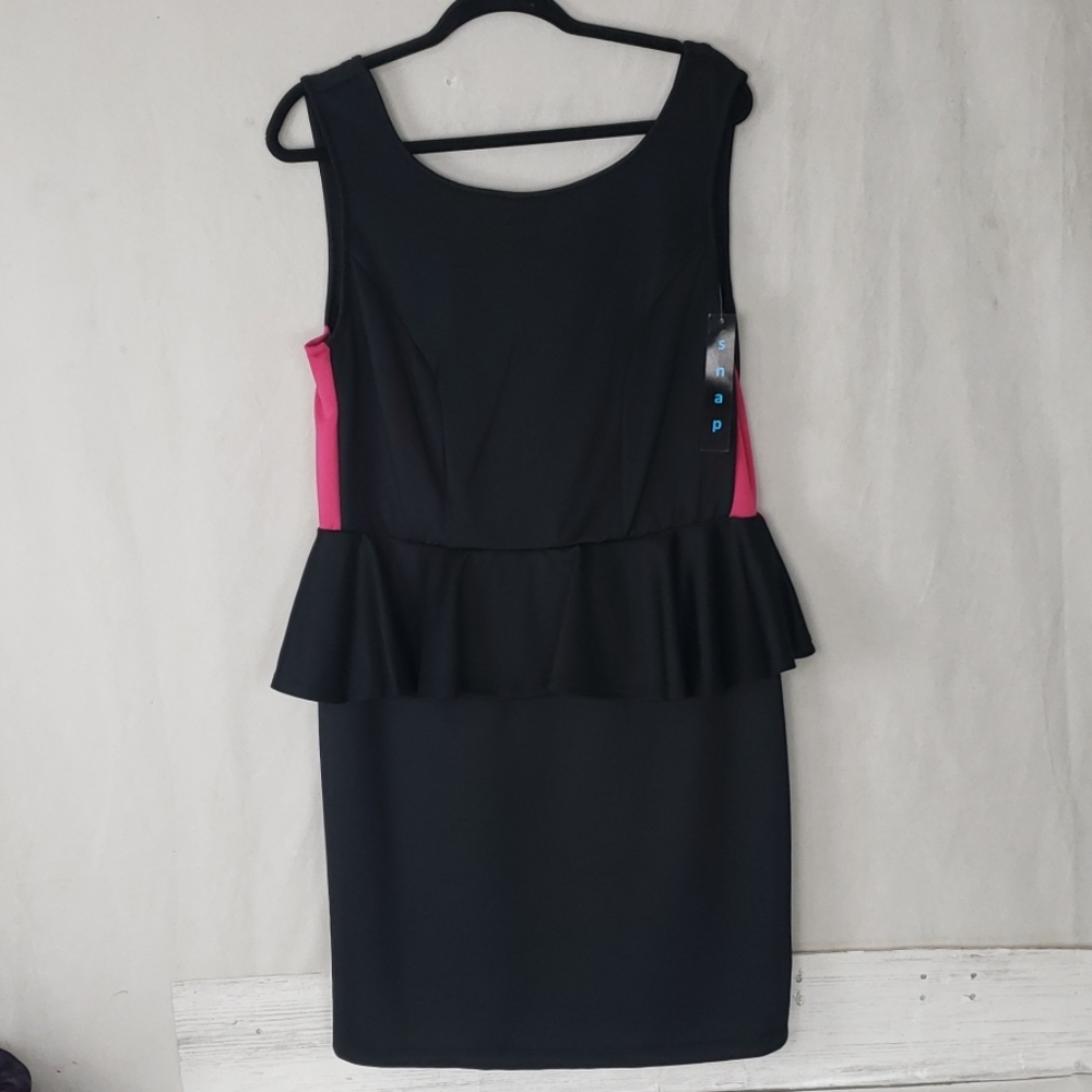 Plus size SNAP peplum black hot pink dress 1x